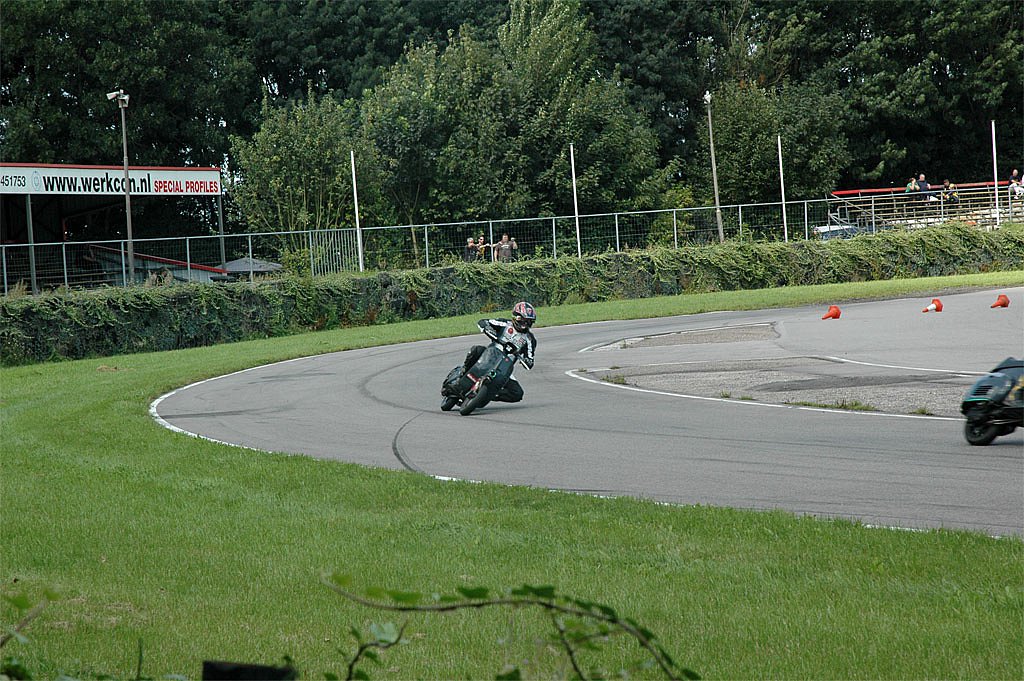 DSC-1590a.jpg