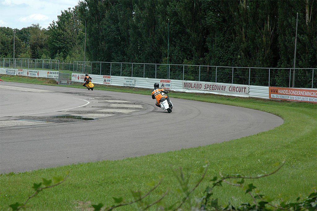 DSC-1614a.jpg