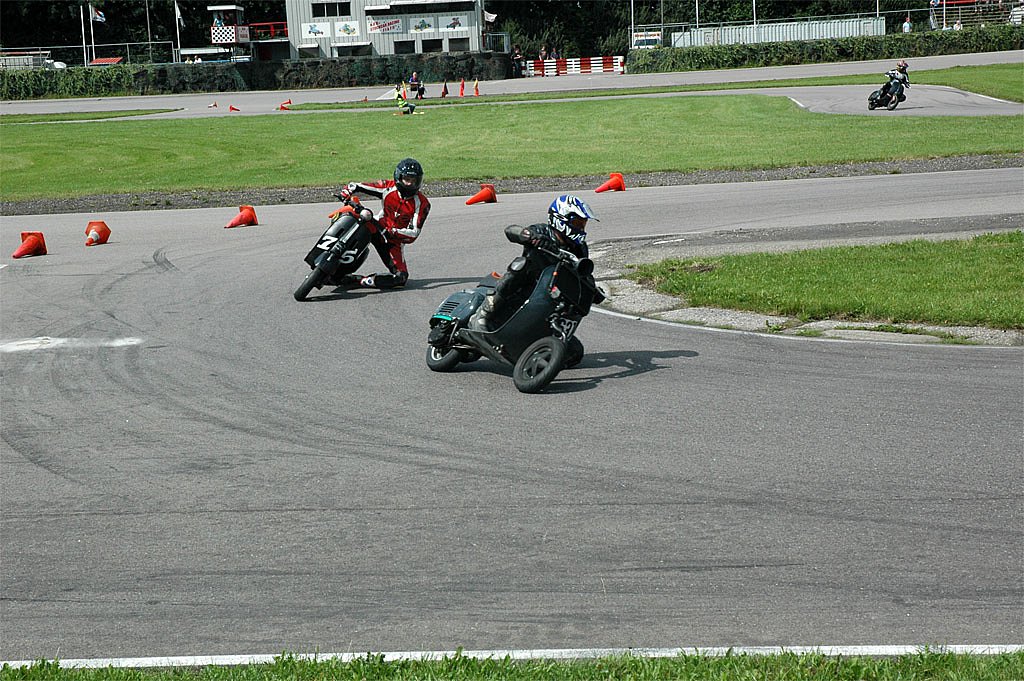 DSC-1630a.jpg