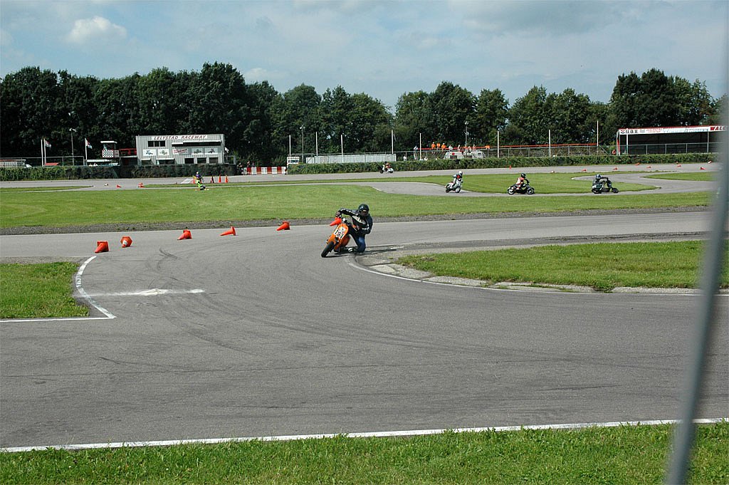 DSC-1642a.jpg
