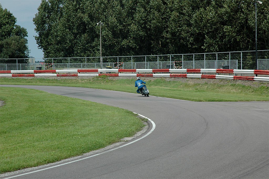 DSC-1645a.jpg